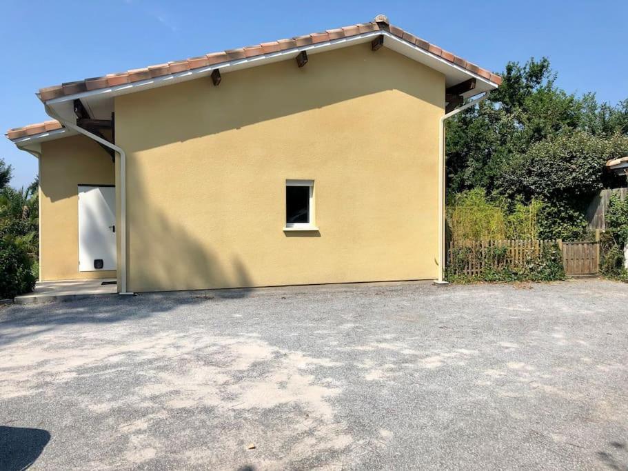 Au Calme, Maison T3 Neuf Avec Jardin A Cassy Lanton Exterior foto